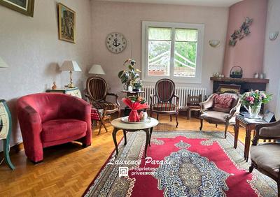 Maison - 176 m² - 7 pièces