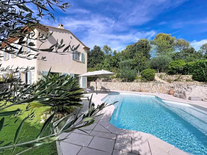 Villa - 160 m² - 6 pièces