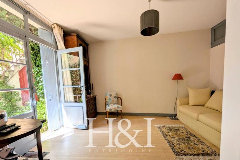 Propriété - 193 m² - 11 pièces