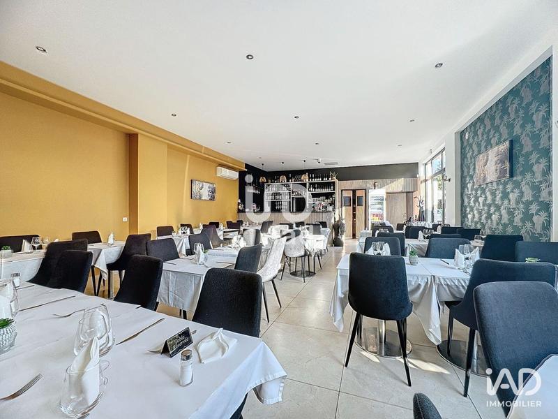 Local commercial - 114 m²