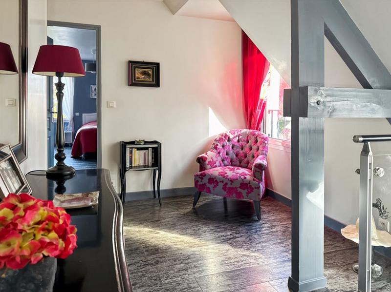 Maison - 179 m² - 8 pièces