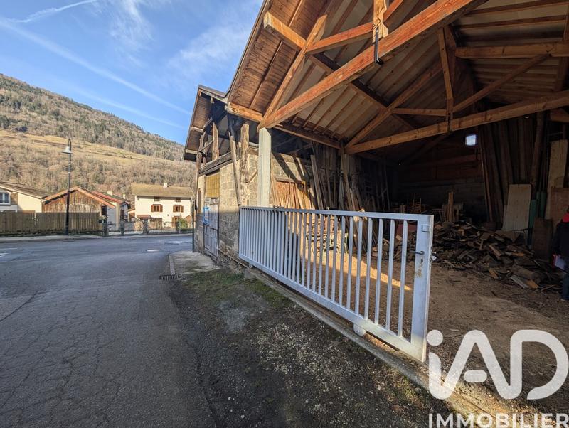 Maison - 208 m² - 1 pièce