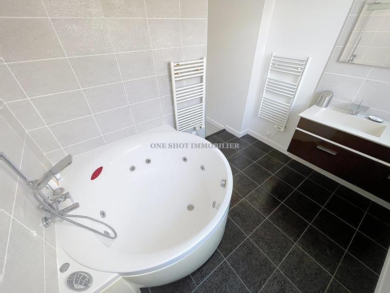 Appartement - 155 m² - 5 pièces