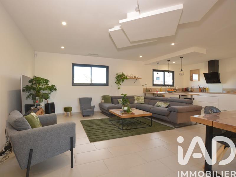 Maison - 122 m² - 4 pièces