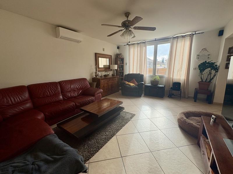 Maison - 98 m² - 4 pièces