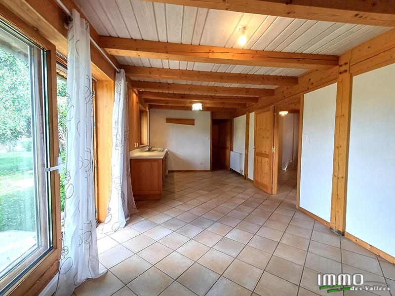 Maison - 104 m² - 6 pièces