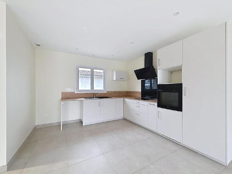 Maison - 104 m² - 4 pièces