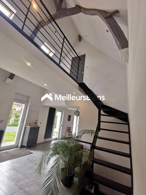 Maison - 140 m² - 5 pièces