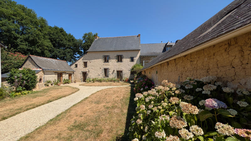 Maison de village - 151 m² - 6 pièces