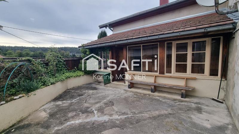 Maison - 250 m² - 9 pièces