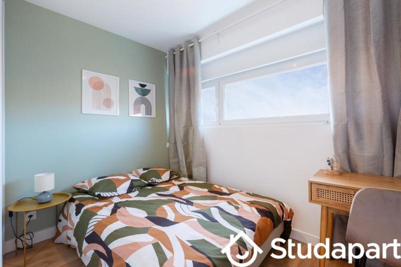 Chambre - 9 m² - 1 pièce