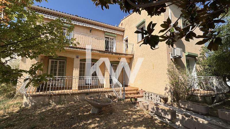 Maison - 162 m² - 5 pièces