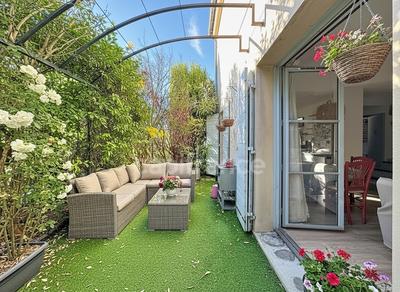 Maison - 94 m² - 4 pièces