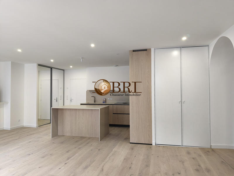 Appartement - 95 m² - 3 pièces