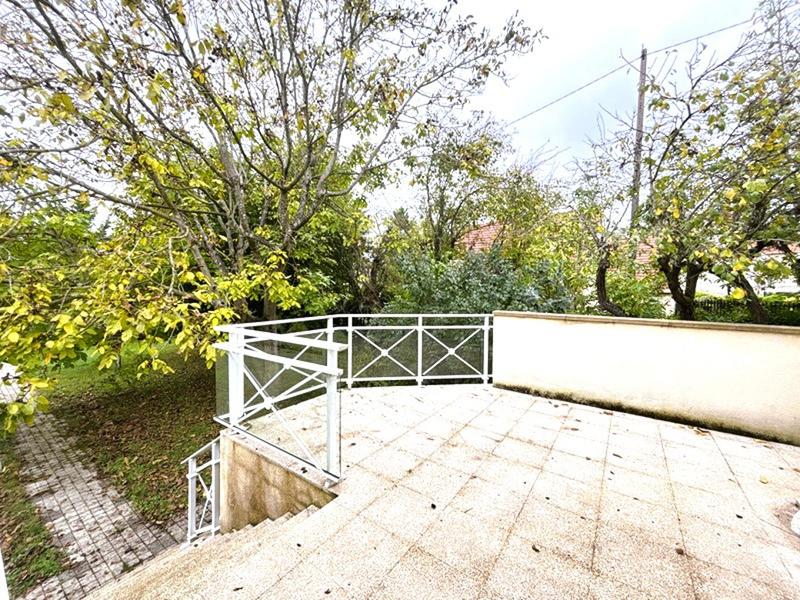 Pavillon - 120 m² - 6 pièces