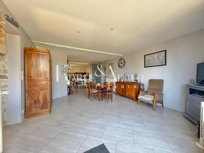 Maison - 177 m² - 7 pièces