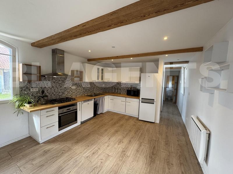 Maison - 90 m² - 4 pièces