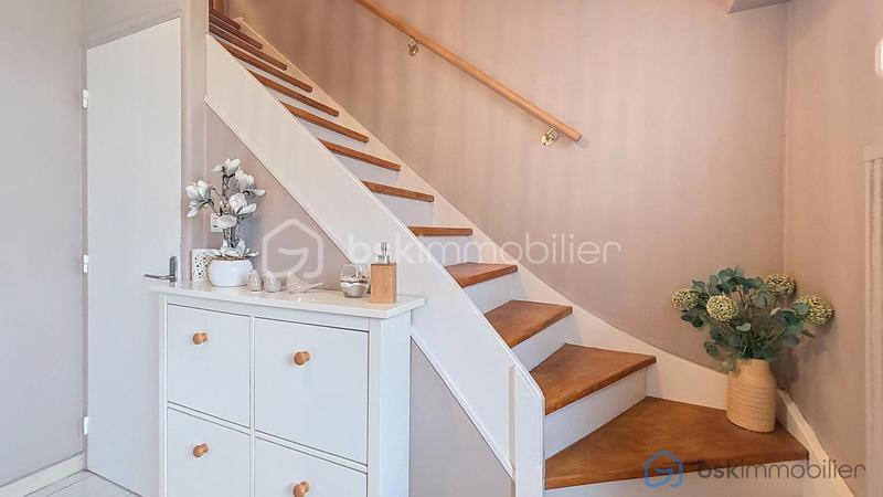 Maison traditionnelle - 105 m² - 7 pièces