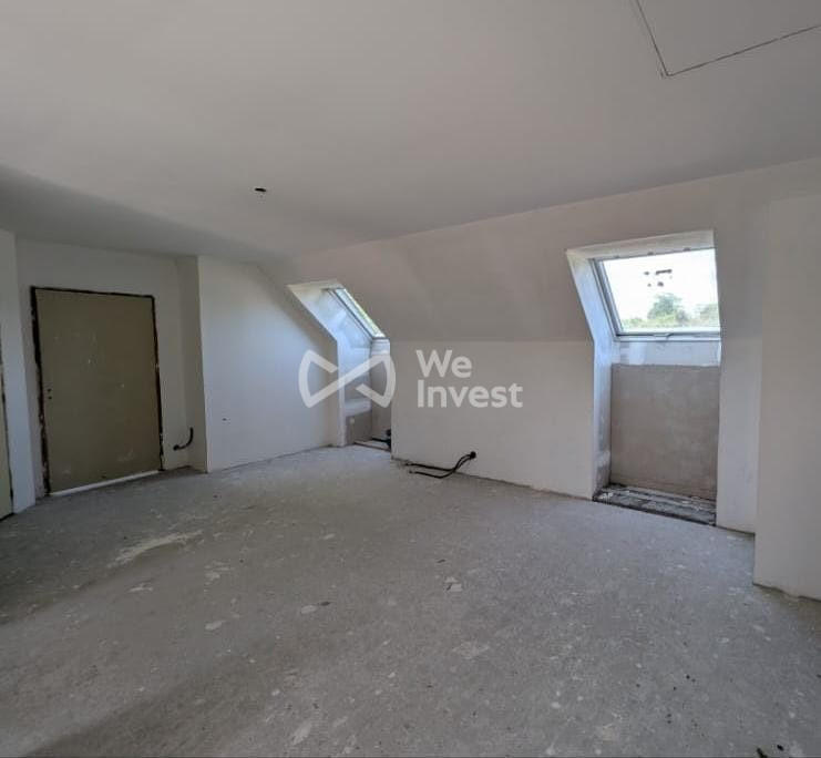 Maison - 180 m² - 8 pièces