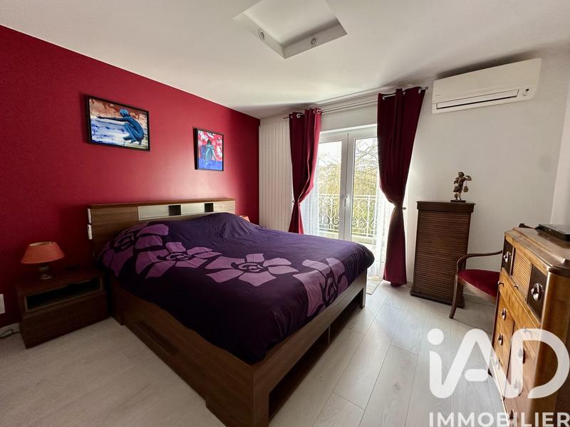 Maison - 272 m² - 9 pièces