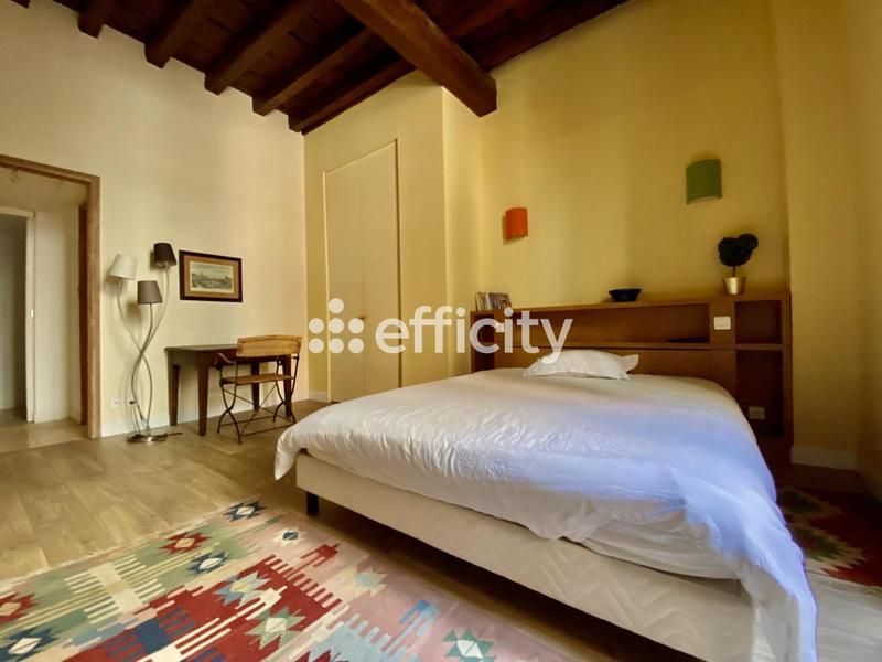 Appartement - 72 m² - 2 pièces