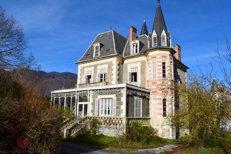 Château - 277 m² - 21 pièces