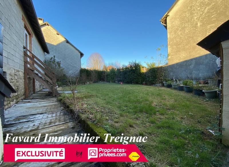 Maison - 330 m² - 8 pièces