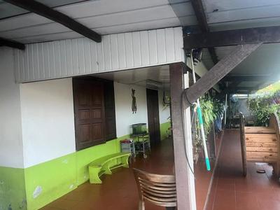 Maison - 130 m² - 4 pièces