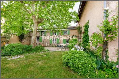 Maison de campagne - 250 m² - 8 pièces