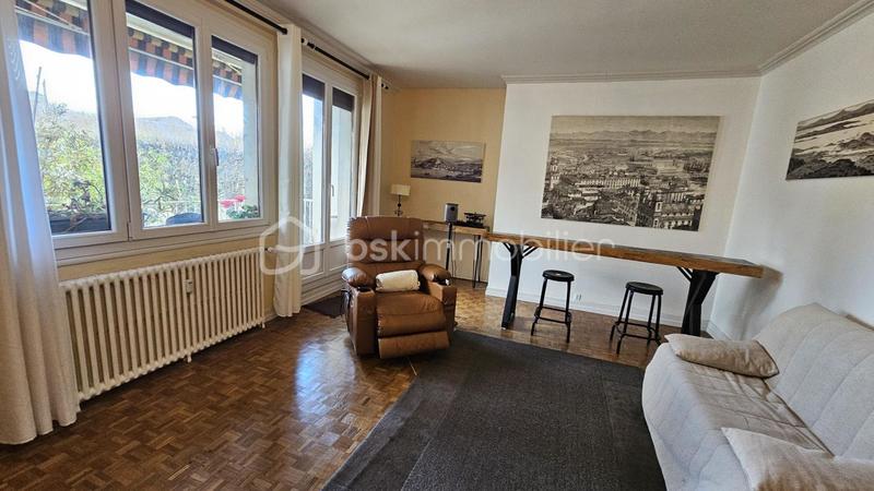 Appartement - 89 m² - 3 pièces