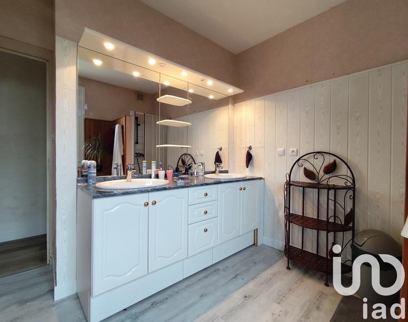 Maison - 95 m² - 5 pièces