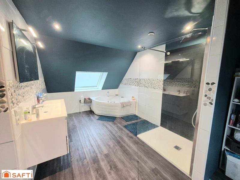 Maison - 149 m² - 6 pièces