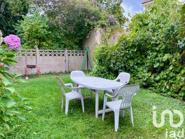 Maison - 169 m² - 8 pièces