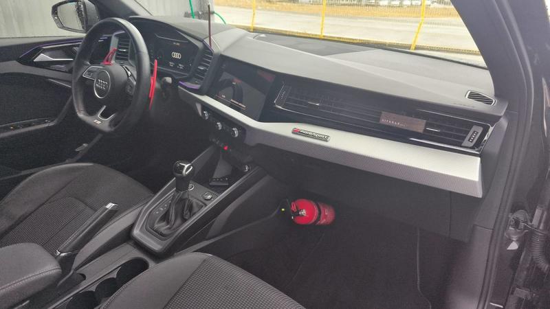 Audi A1 sportback II 40 Tfsi 207 s-Tronic 7 s-Line Competition - Automatique Entretien constructeur