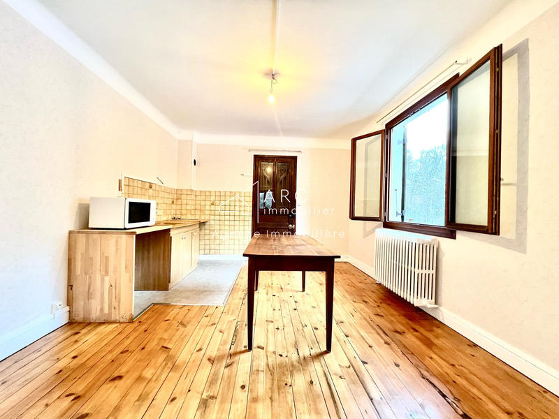 Maison - 140 m² - 7 pièces