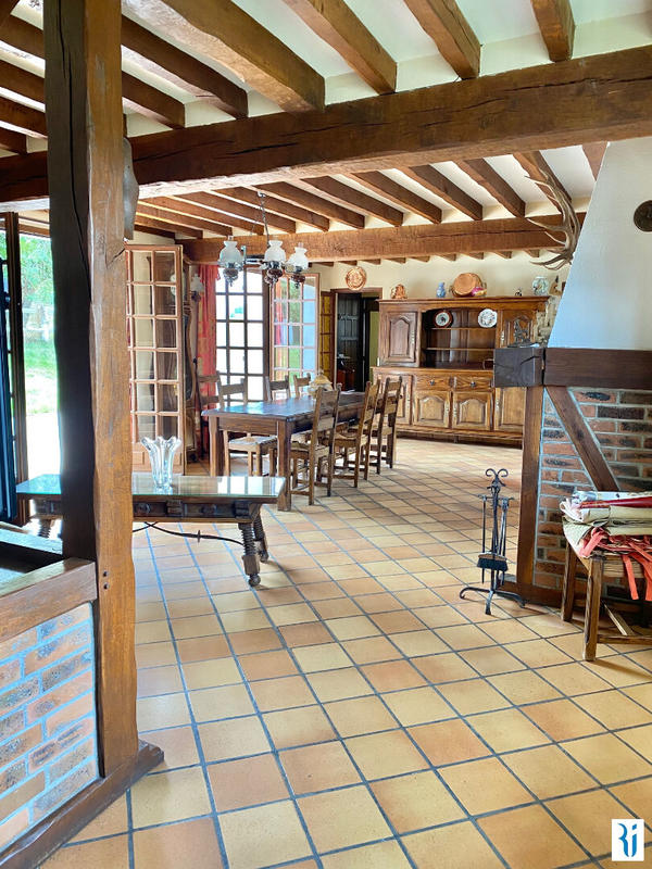 Maison - 166 m² - 7 pièces