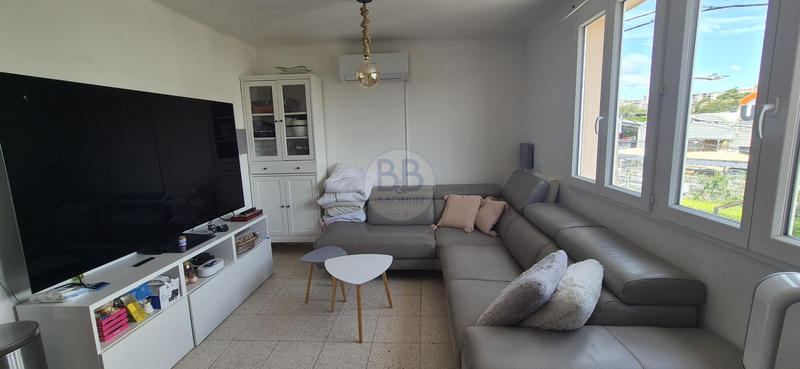 Villa - 235 m² - 8 pièces