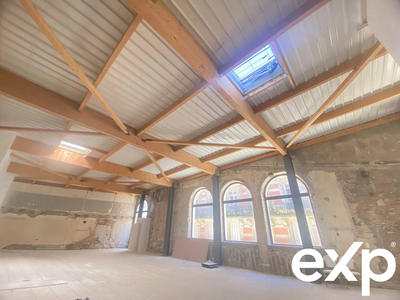 Fonds de commerce - Magasins - 246 m²