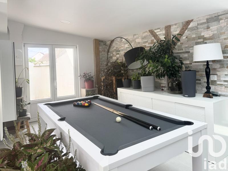 Maison - 212 m² - 7 pièces