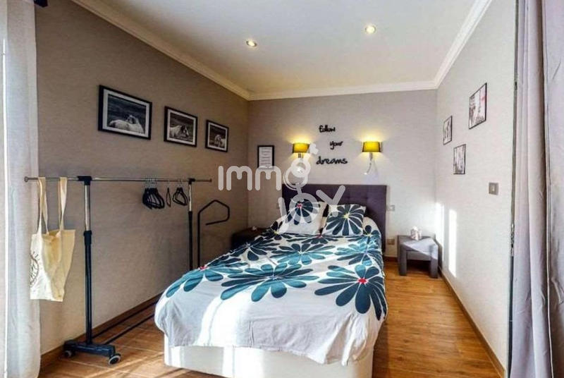 Villa - 268 m² - 7 pièces