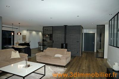 Maison - 183 m² - 8 pièces