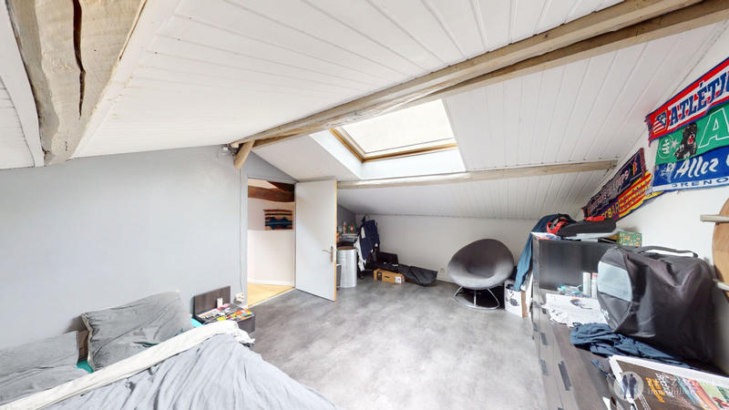 Maison - 110 m² - 6 pièces