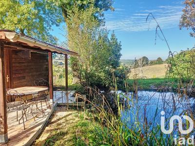 Maison - 290 m² - 11 pièces