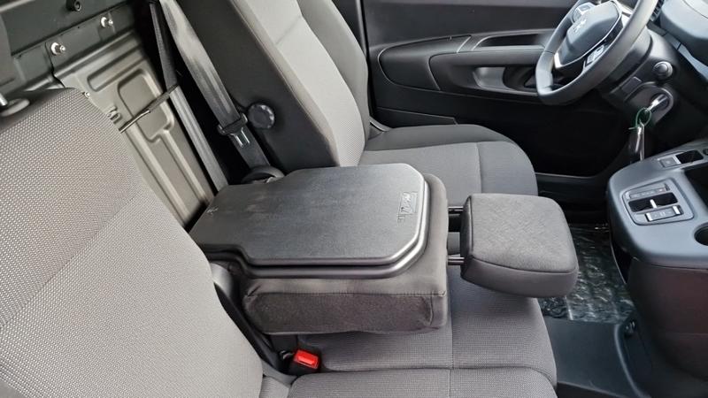 Peugeot Partner Electrique m 800 kg 136 ch batterie 50 kwh