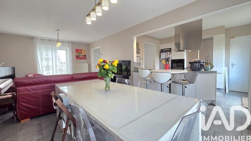 Maison - 97 m² - 5 pièces