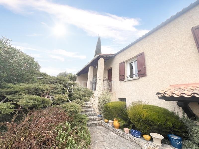 Maison - 130 m² - 4 pièces