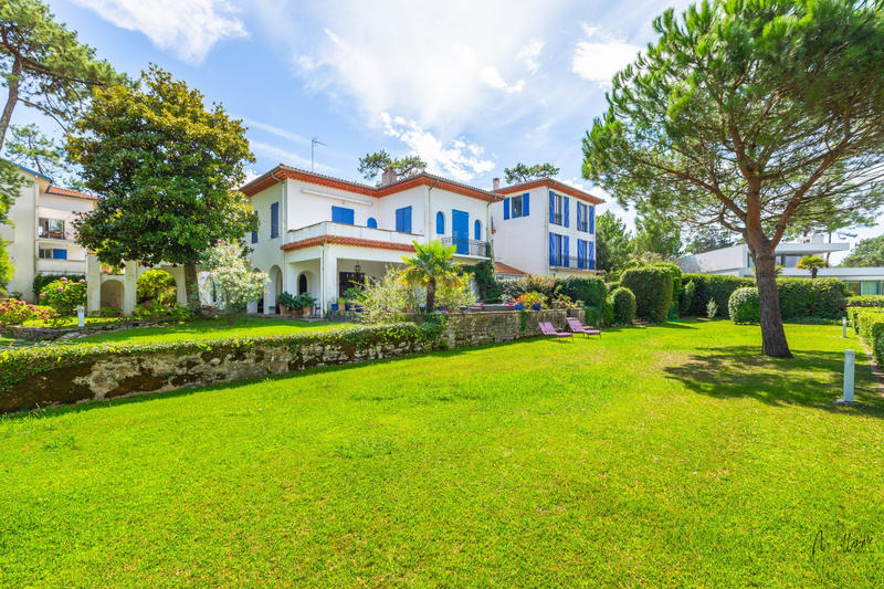 Appartement - 167 m² - 5 pièces