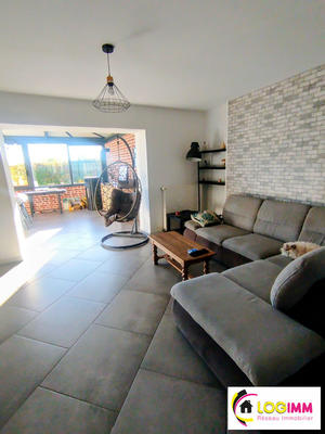 Maison - 196 m² - 5 pièces