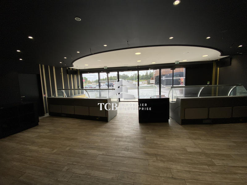 Local commercial - 144 m²