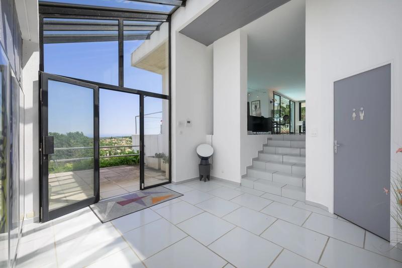 Maison - 160 m² - 5 pièces